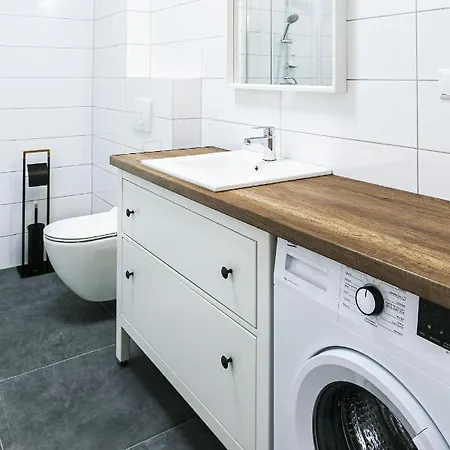 Apartament W Centrum V Apartment *